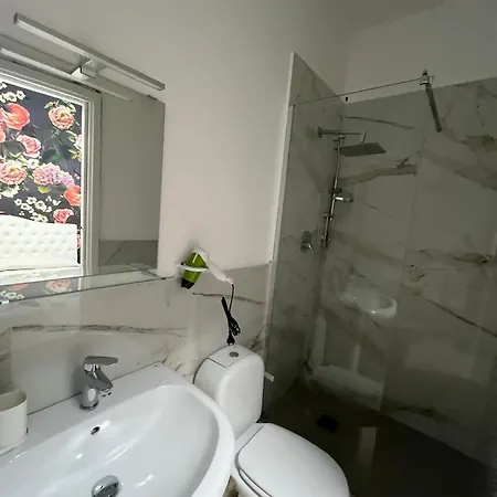 Infinityrooms Πανσιόν